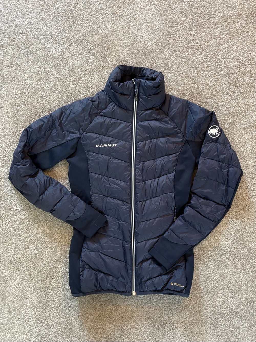 MAMMUY Navy lightweight insulated jacket